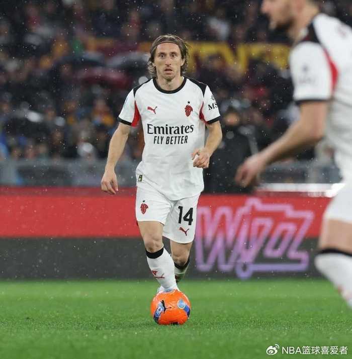 莫德里奇被啃老贡献绝杀，AC米兰2-1升班马，静待尤文阻击国米